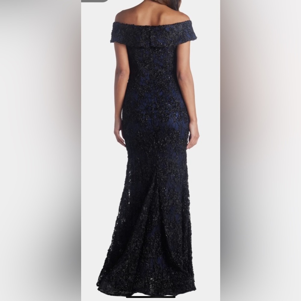 NWT Xscape dress. Size 16